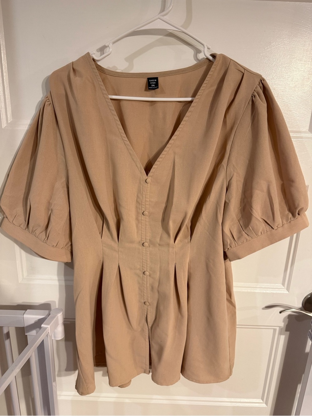 SHEIN Beige Button-Front V-Neck Puff Sleeve Top
